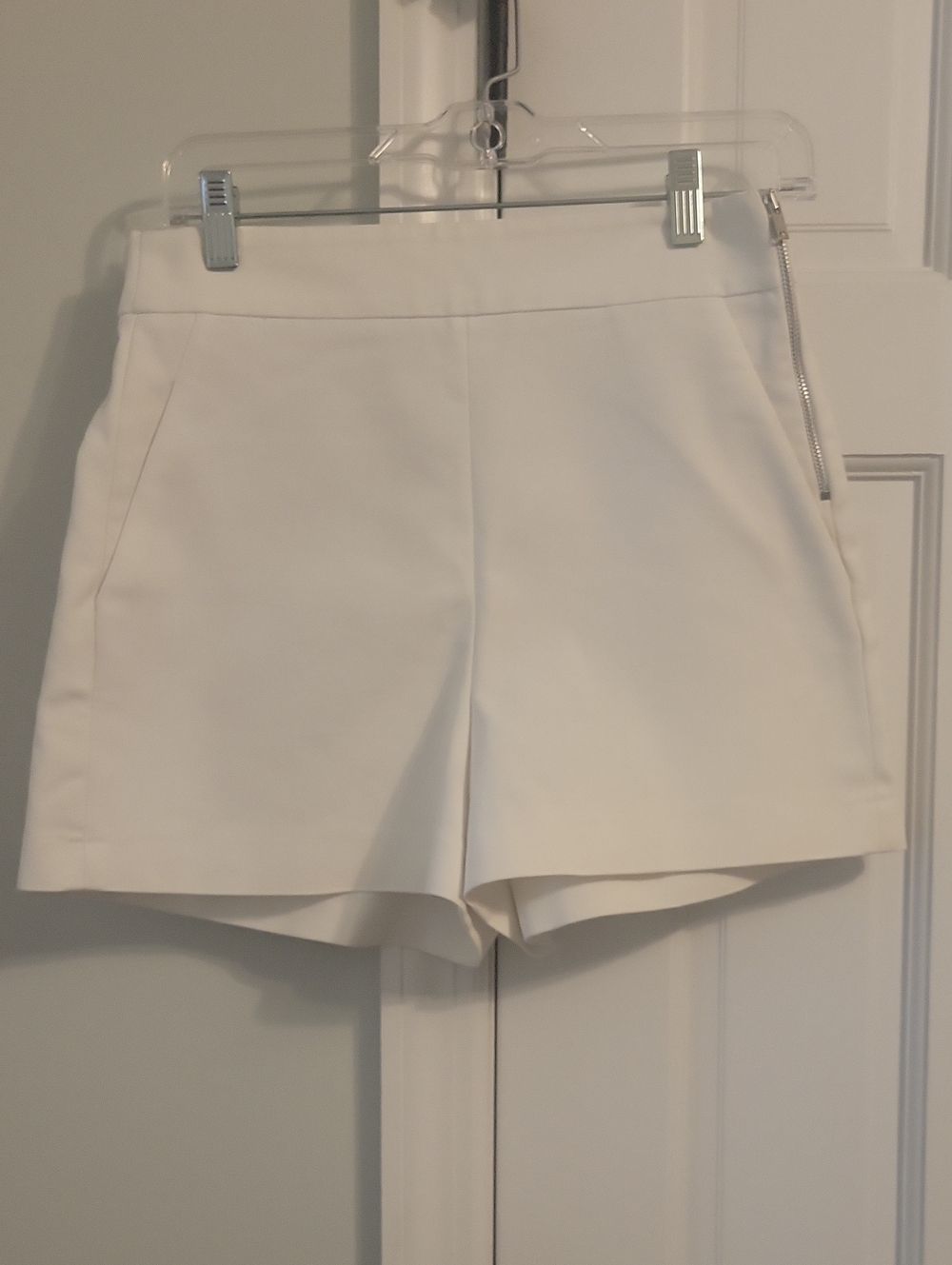 Zara White High-Waist Tailored Shorts with Side Zip